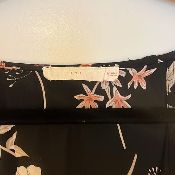 Lush wrap/maxi Dress - Picture 4 of 5